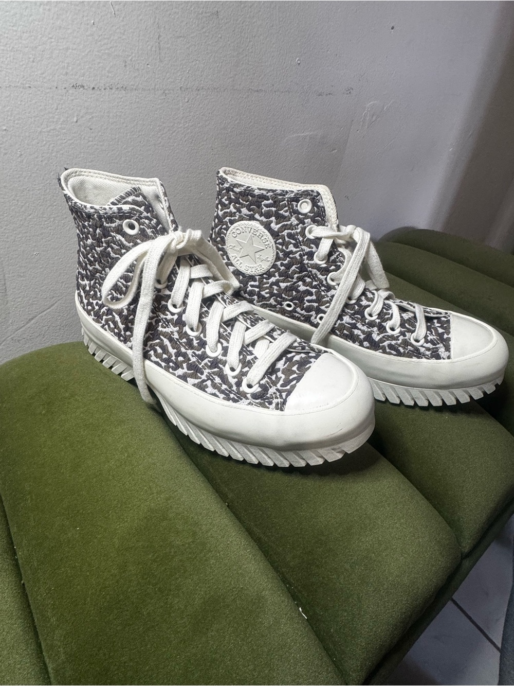 Chuck Taylor All Star Lugged 2.0 Jacquard Converse size 8 1/2